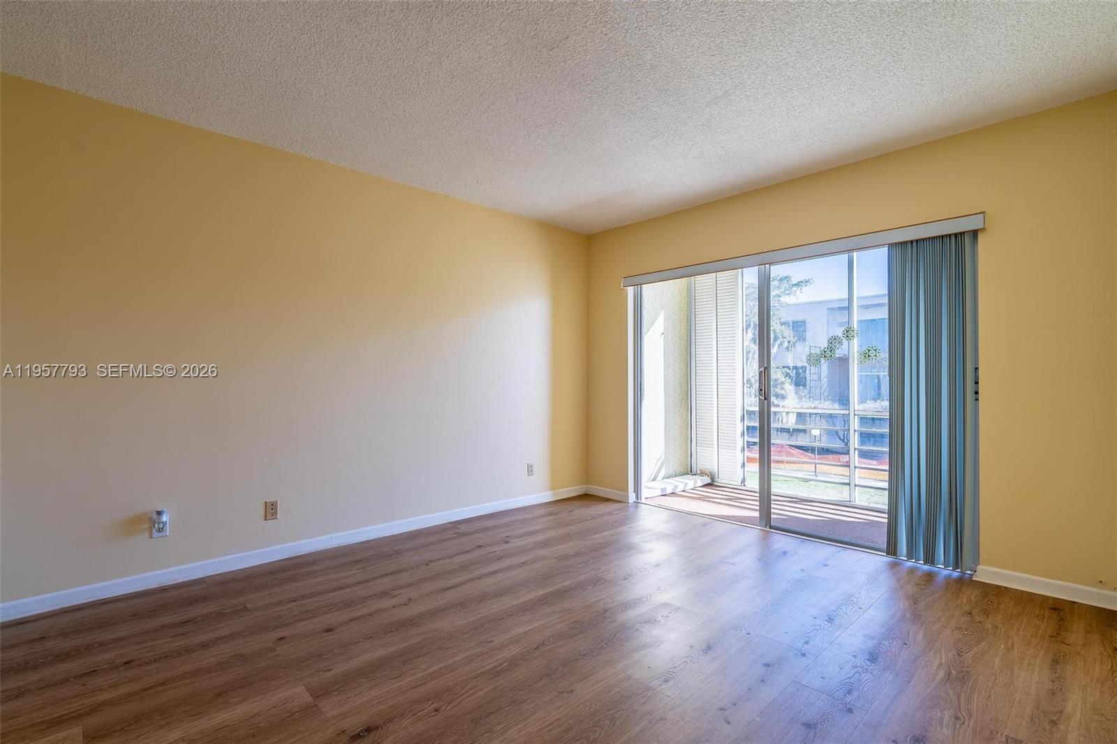 200 Ashbury Rd #205 Hollywood, FL 33024