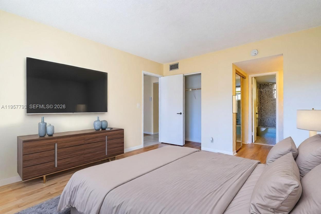 200 Ashbury Rd #205 Hollywood, FL 33024