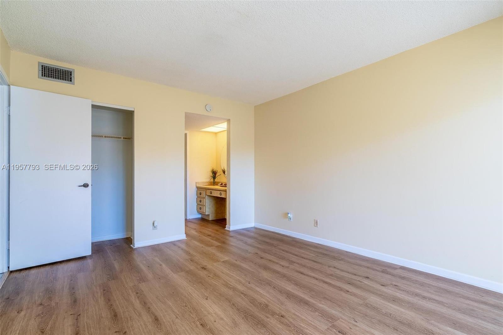 200 Ashbury Rd #205 Hollywood, FL 33024