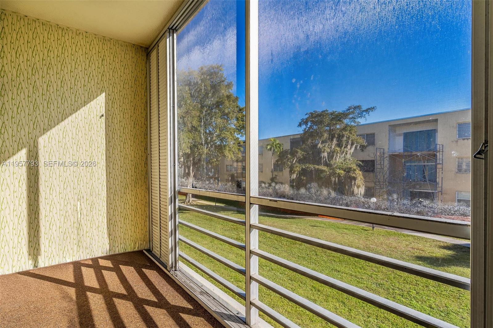 200 Ashbury Rd #205 Hollywood, FL 33024