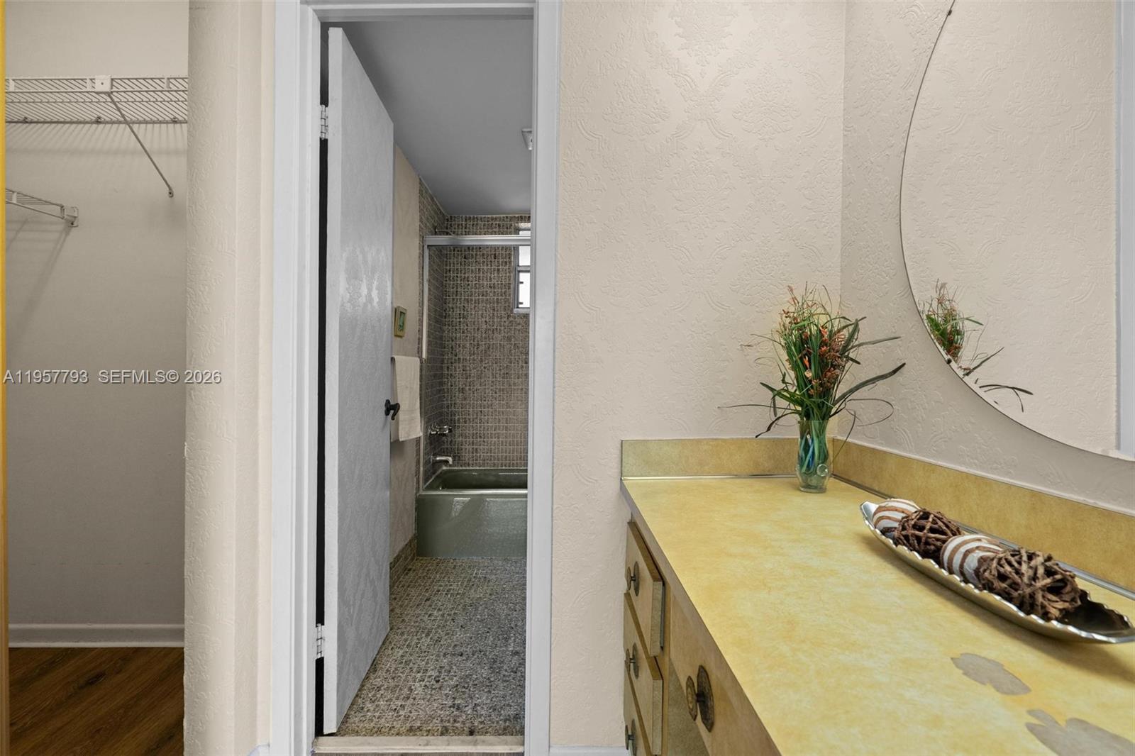 200 Ashbury Rd #205 Hollywood, FL 33024