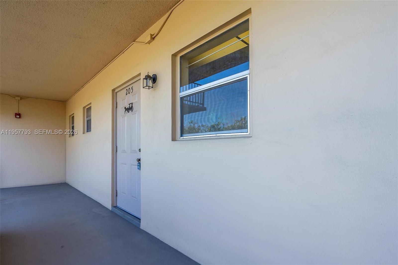 200 Ashbury Rd #205 Hollywood, FL 33024