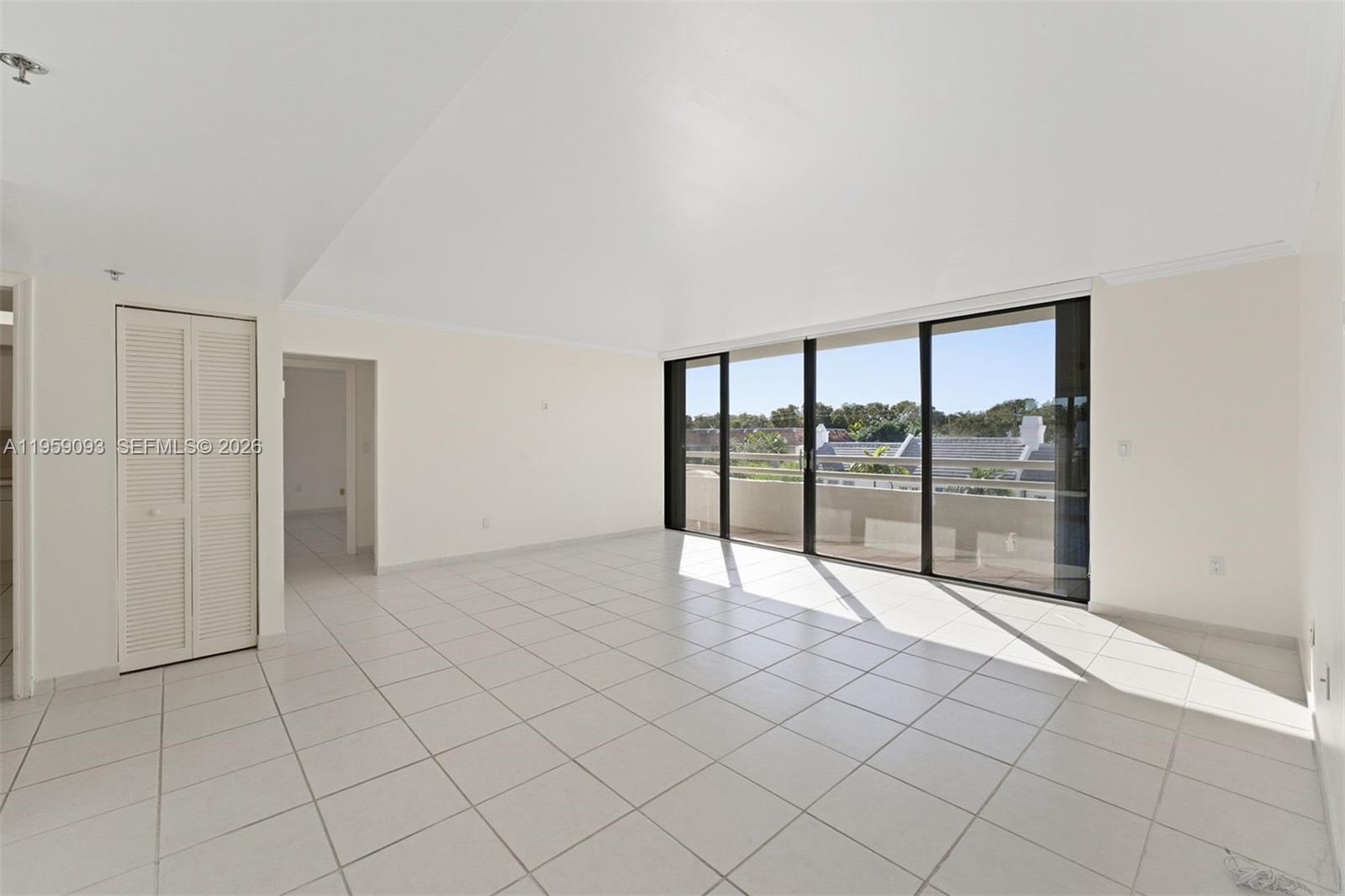 441 Valencia Ave #302 Coral Gables, FL 33134