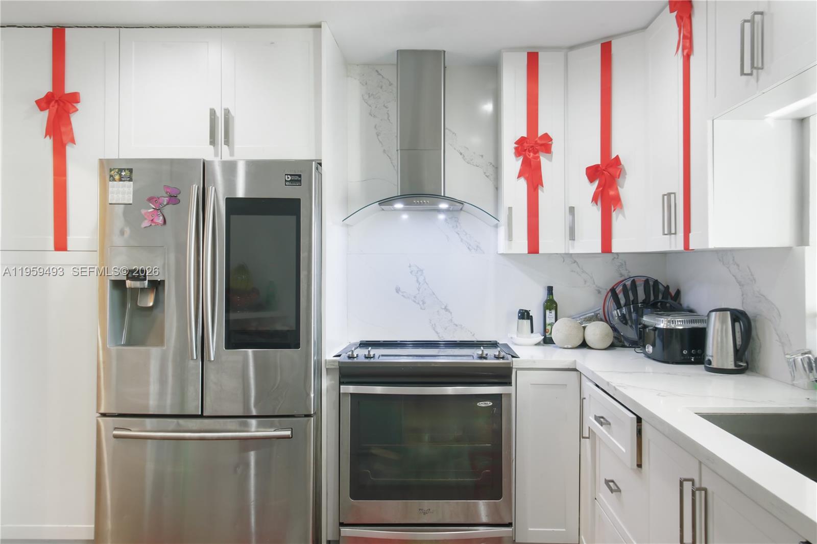 9710 NW 10th St Pembroke Pines, FL 33024