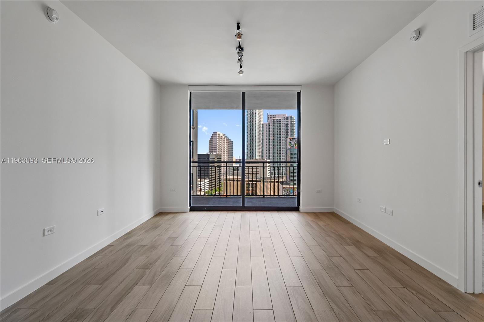 image Nine at Mary Brickell Village11