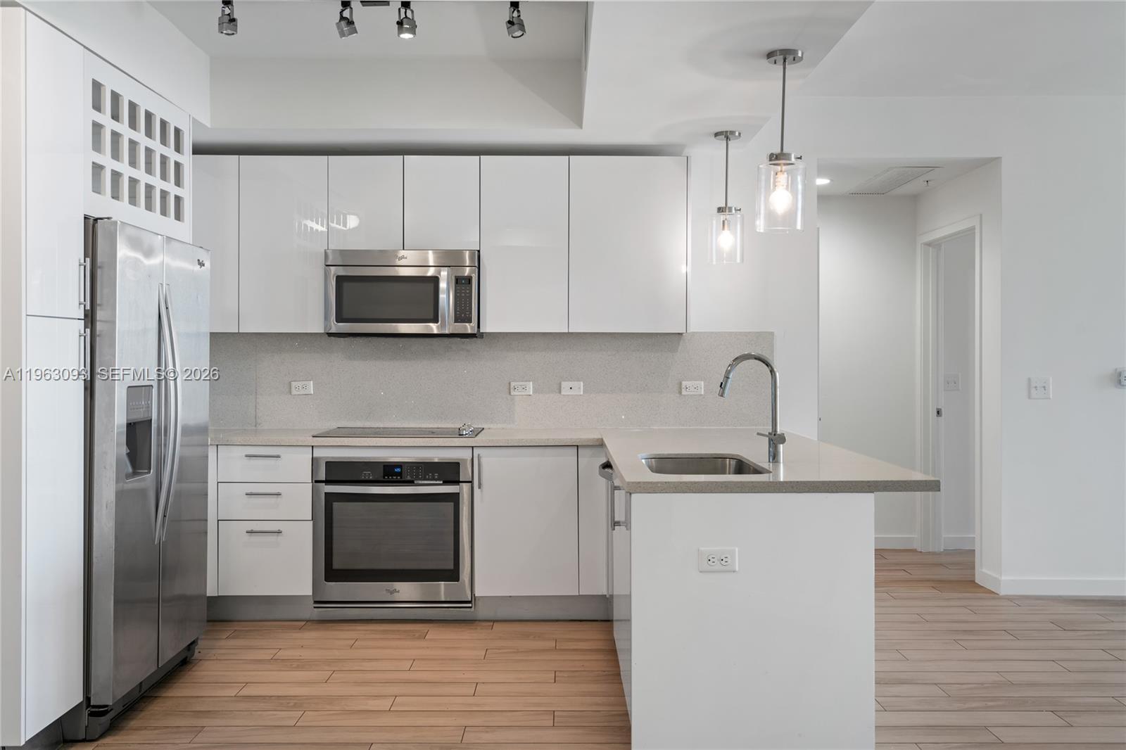 image Nine at Mary Brickell Village2