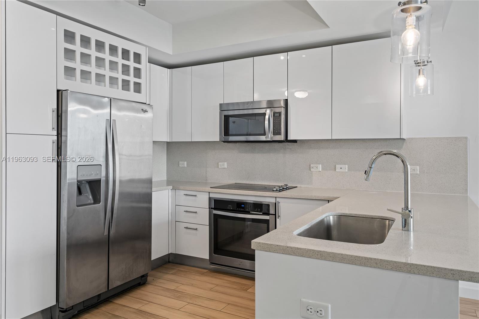 image Nine at Mary Brickell Village4