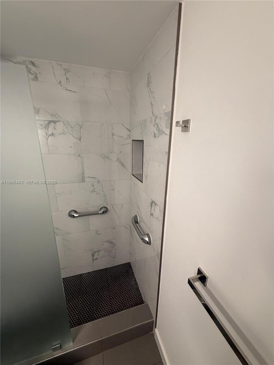 13105 Ixora Ct #107 North Miami, FL 33181