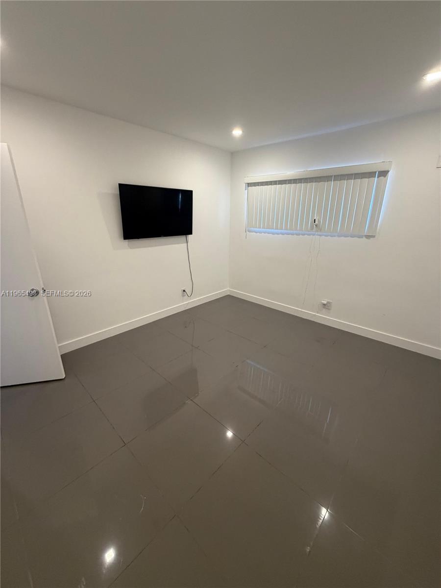 13105 Ixora Ct #107 North Miami, FL 33181