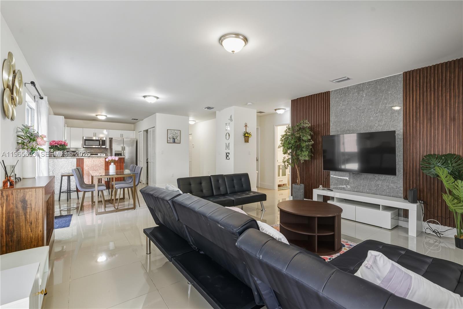 6723 NW 6th Ave Miami, FL 33150