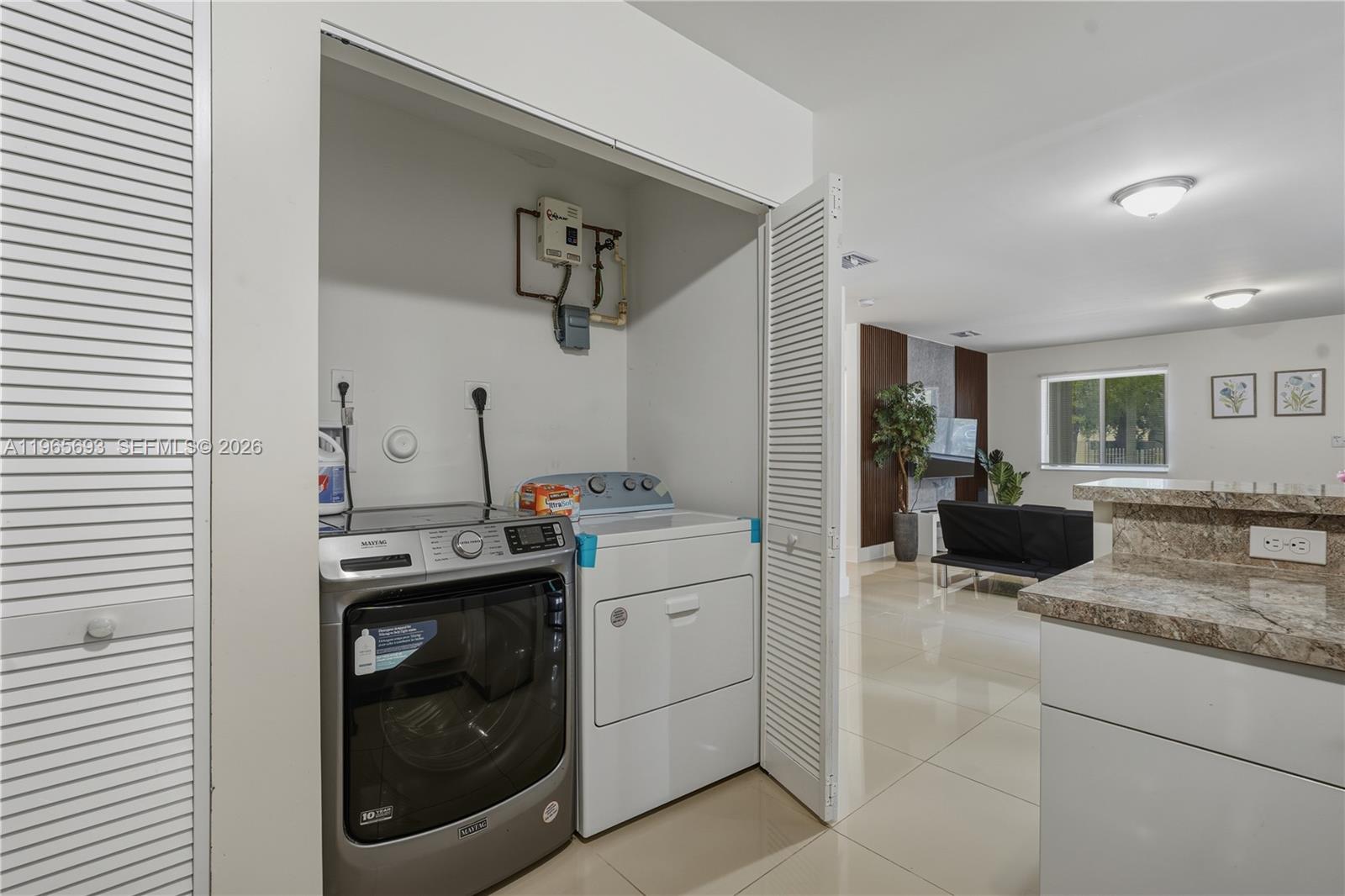 6723 NW 6th Ave Miami, FL 33150