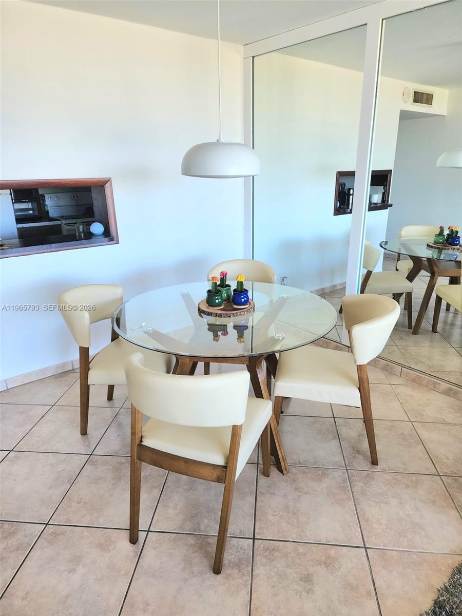 2450 NE 135th St #508 North Miami, FL 33181