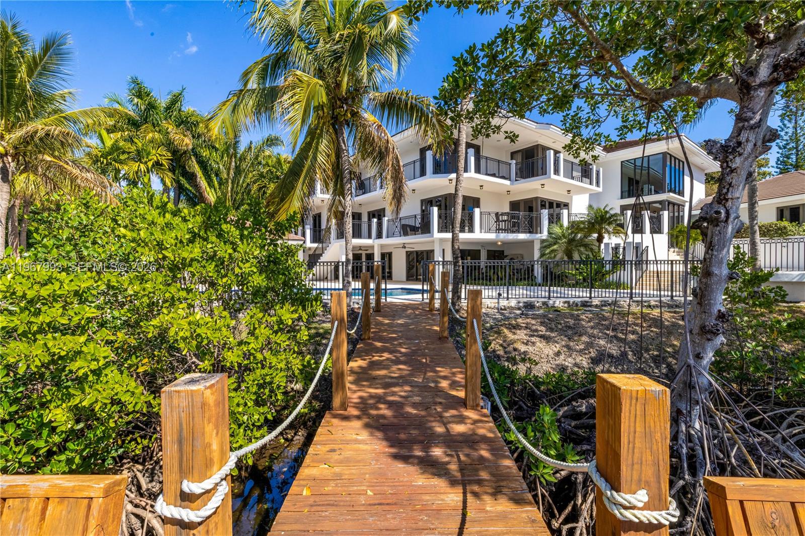 460 Costanera Rd Coral Gables, FL 33143