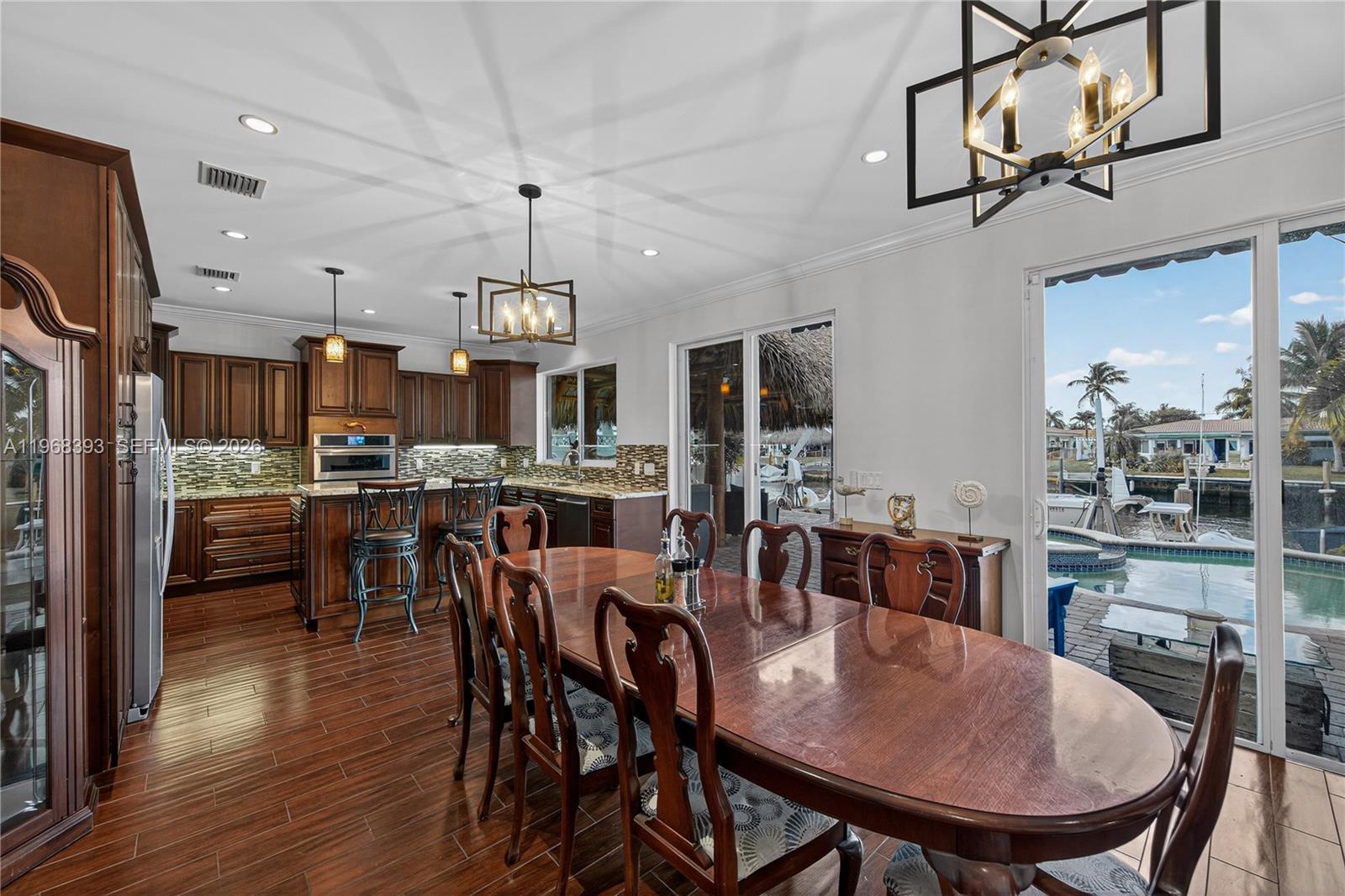 291 SE 5th Ter Pompano Beach, FL 33060