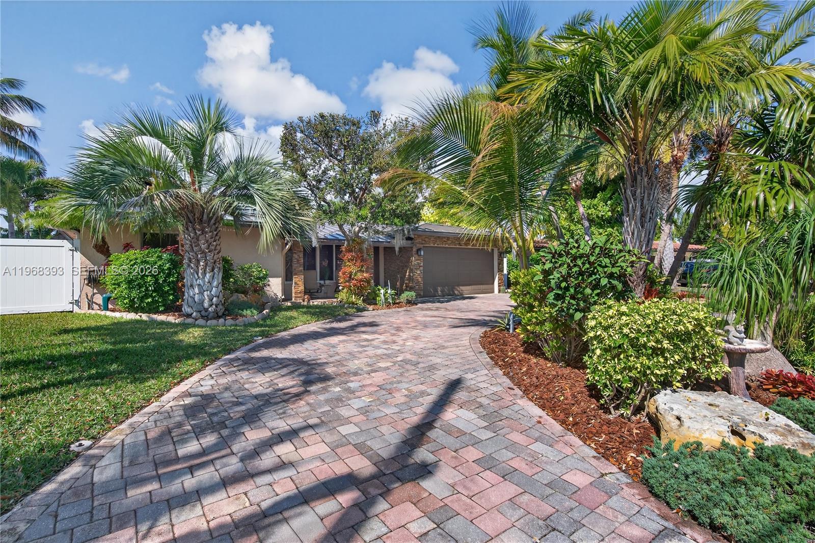 291 SE 5th Ter Pompano Beach, FL 33060