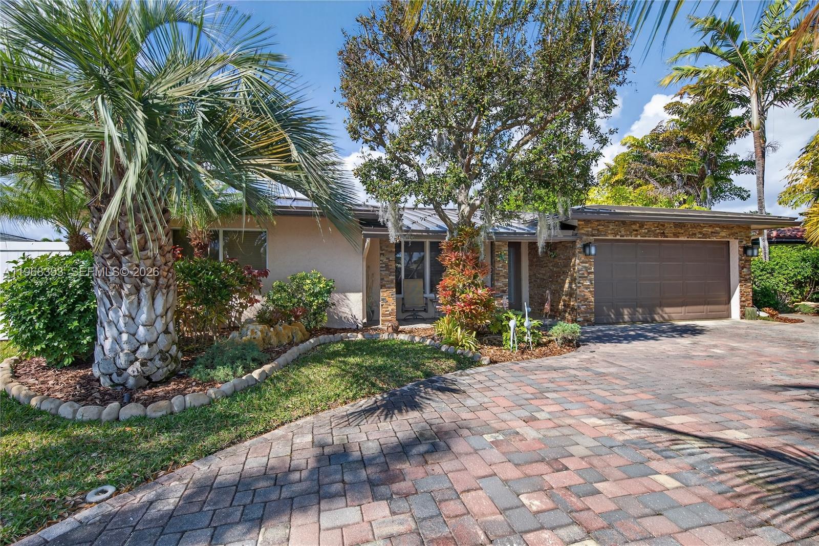 291 SE 5th Ter Pompano Beach, FL 33060