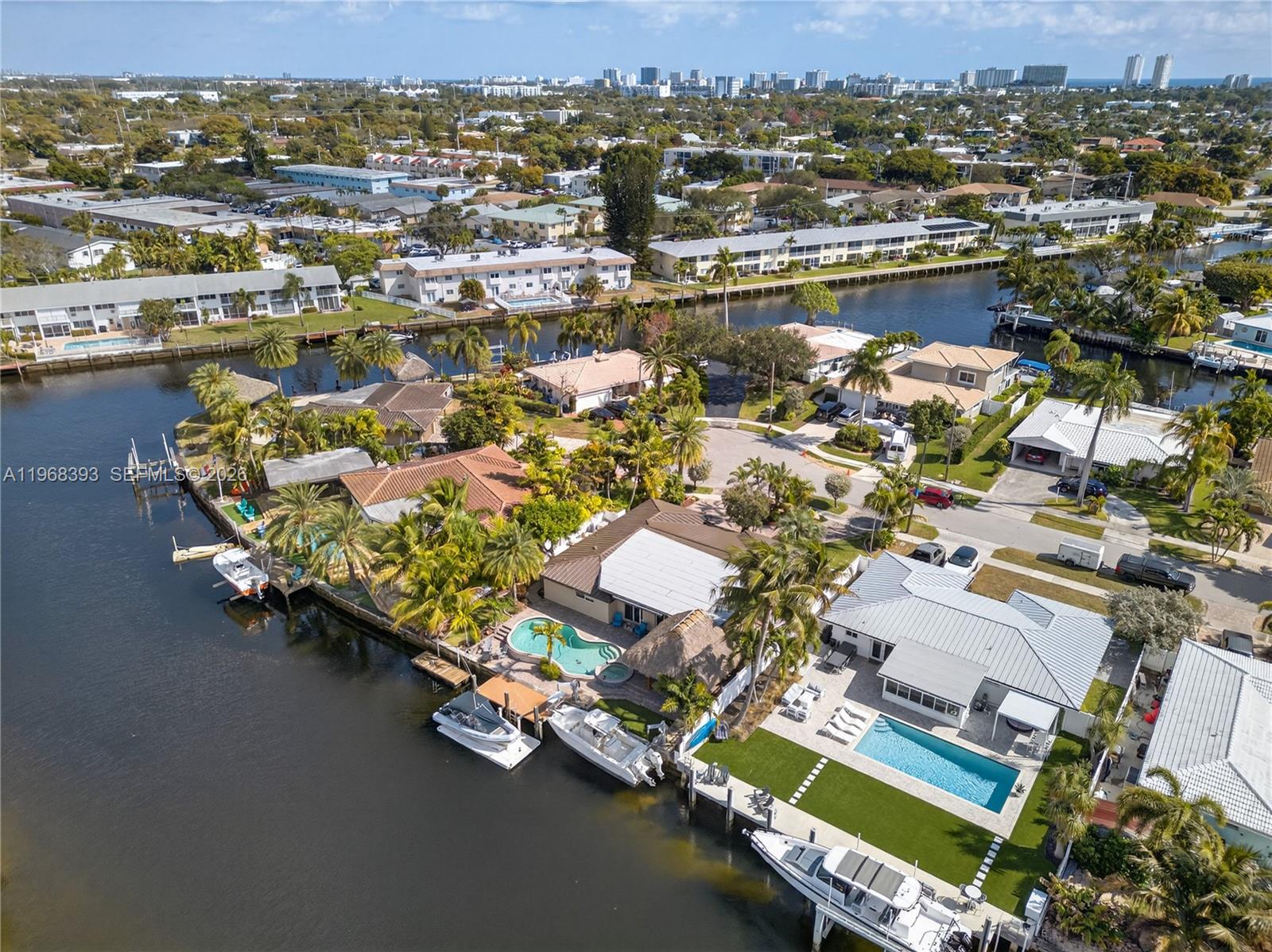 291 SE 5th Ter Pompano Beach, FL 33060