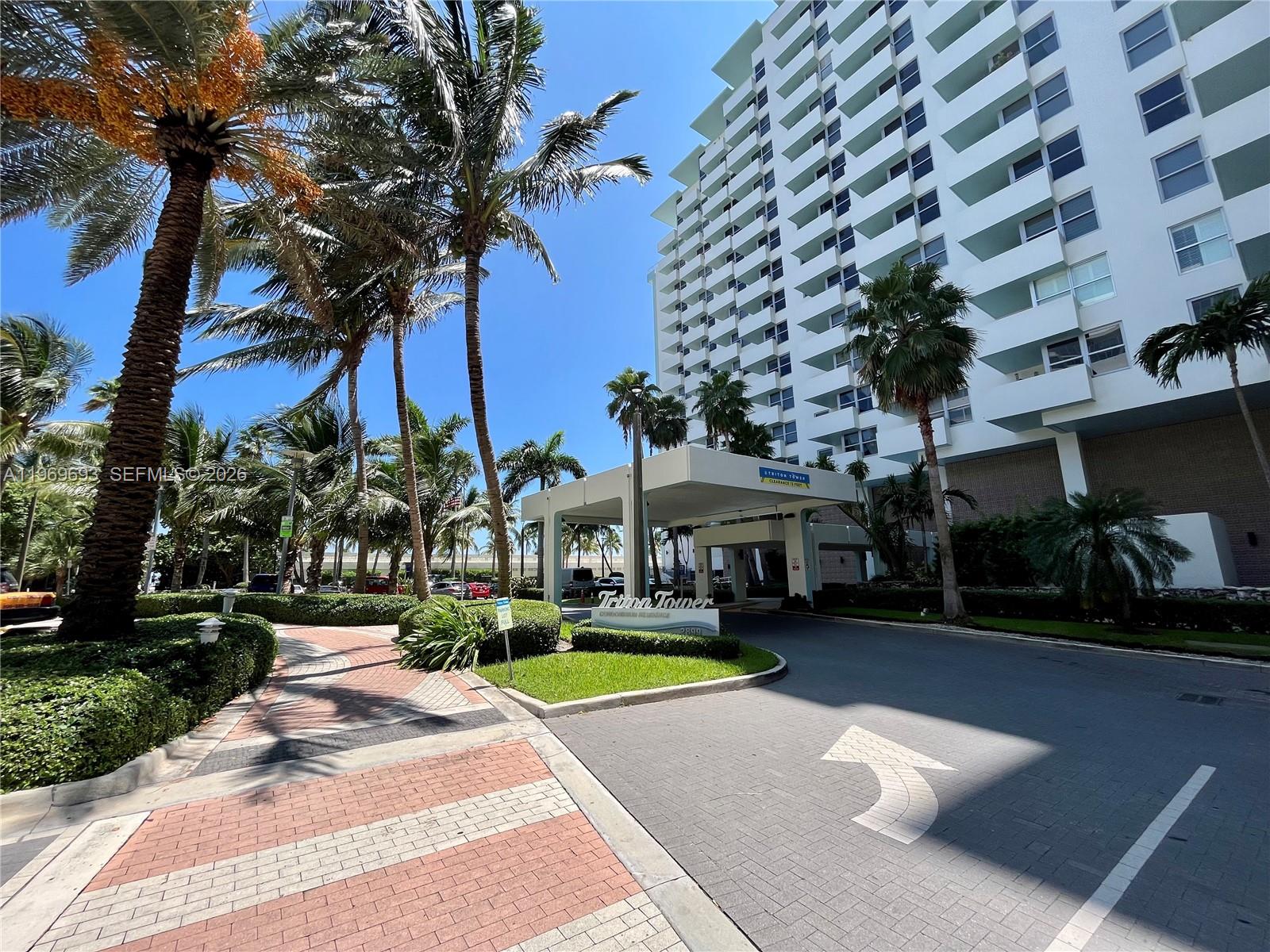 2899 Collins Ave #740 Miami Beach, FL 33140