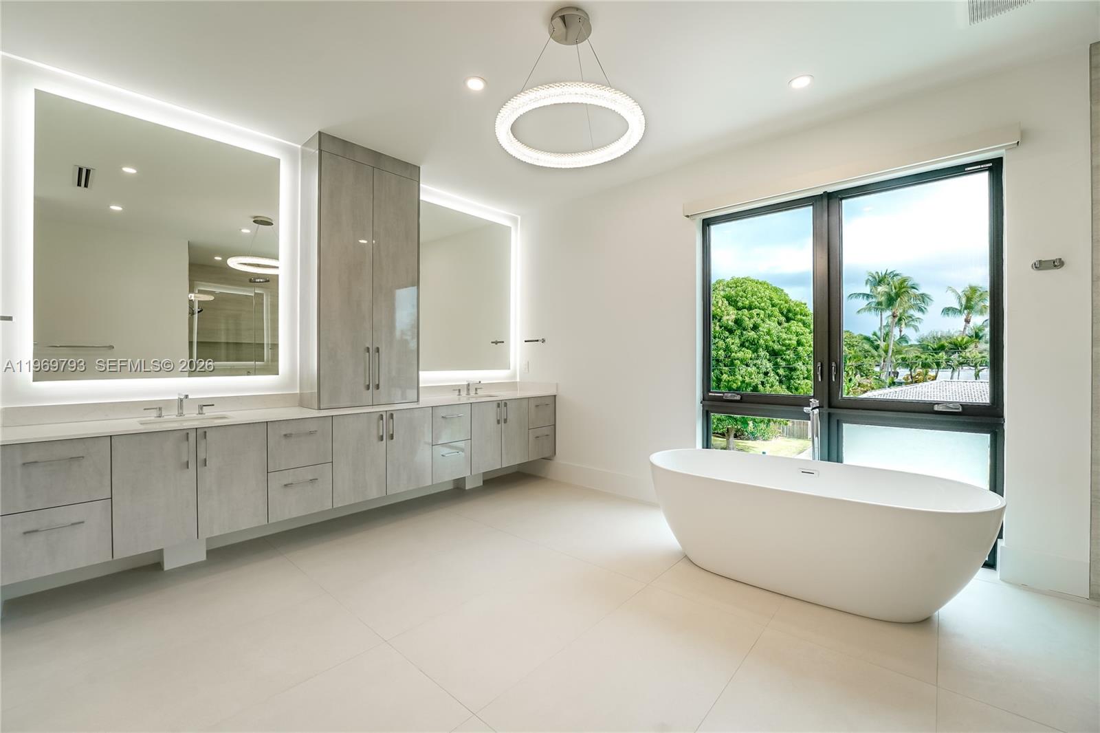 333 NE Spanish Ct Boca Raton, FL 33432