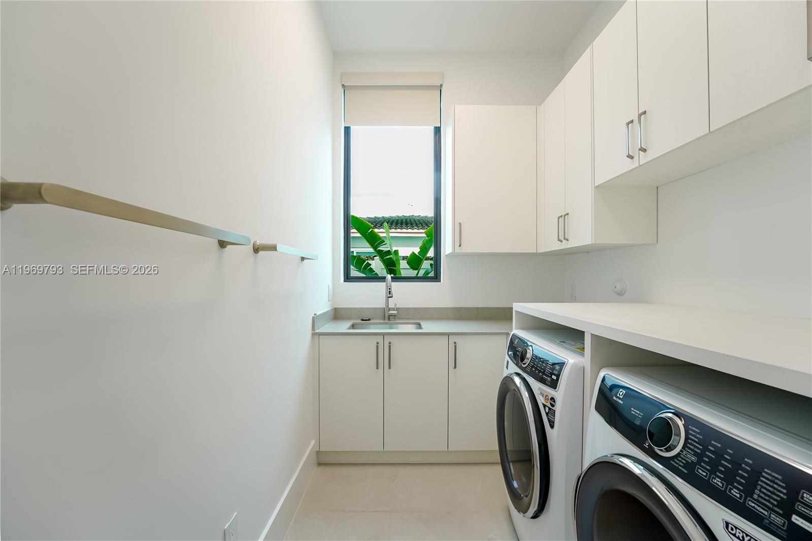 333 NE Spanish Ct Boca Raton, FL 33432