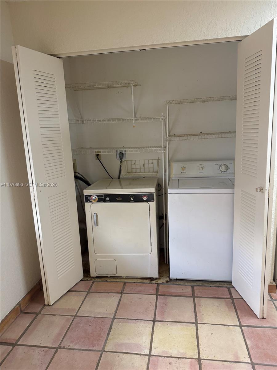 7321 Amberly Ln #302 Delray Beach, FL 33446