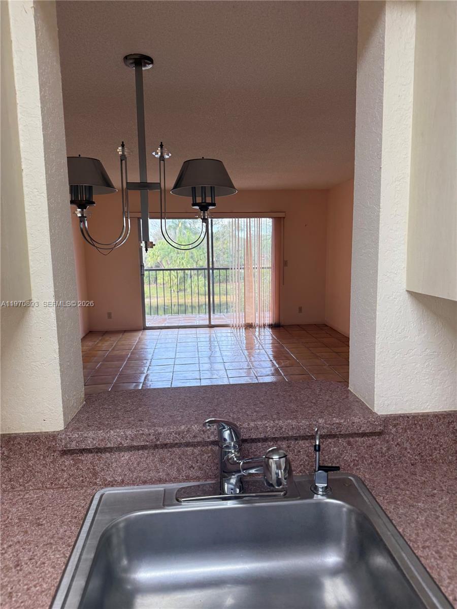 7321 Amberly Ln #302 Delray Beach, FL 33446