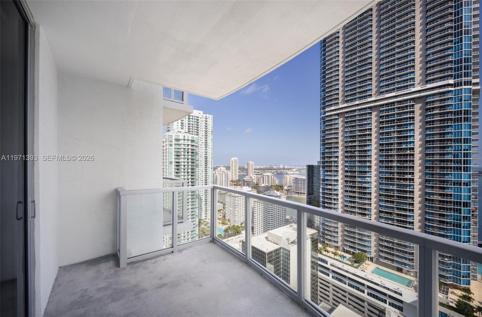 1060 Brickell Ave #3505 Miami, FL 33131