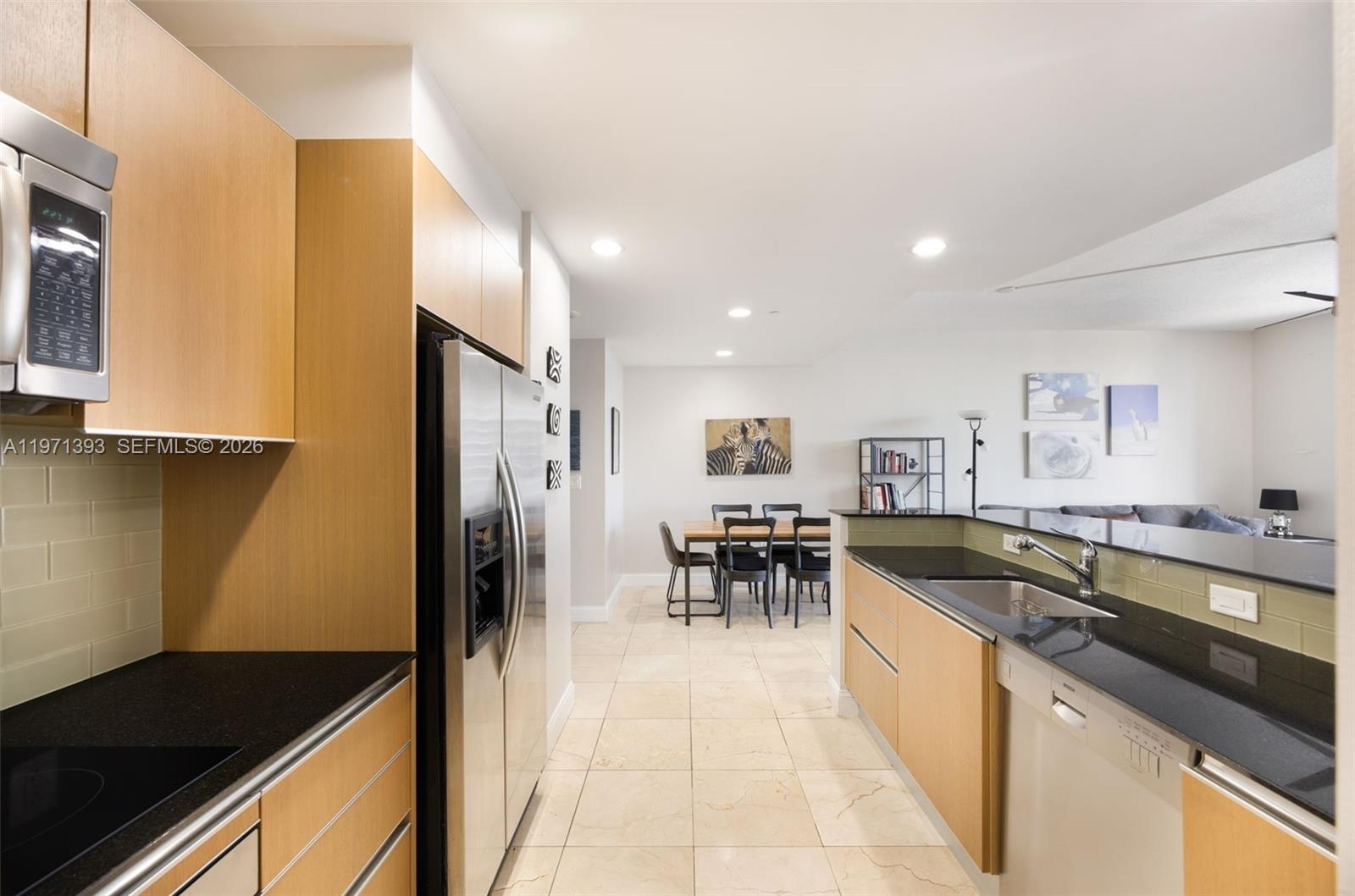 1060 Brickell Ave #3505 Miami, FL 33131