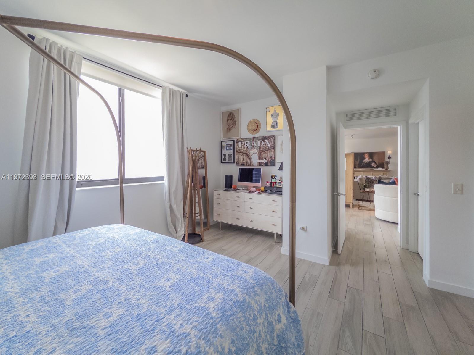 999 SW 1st Ave #3204 Miami, FL 33130