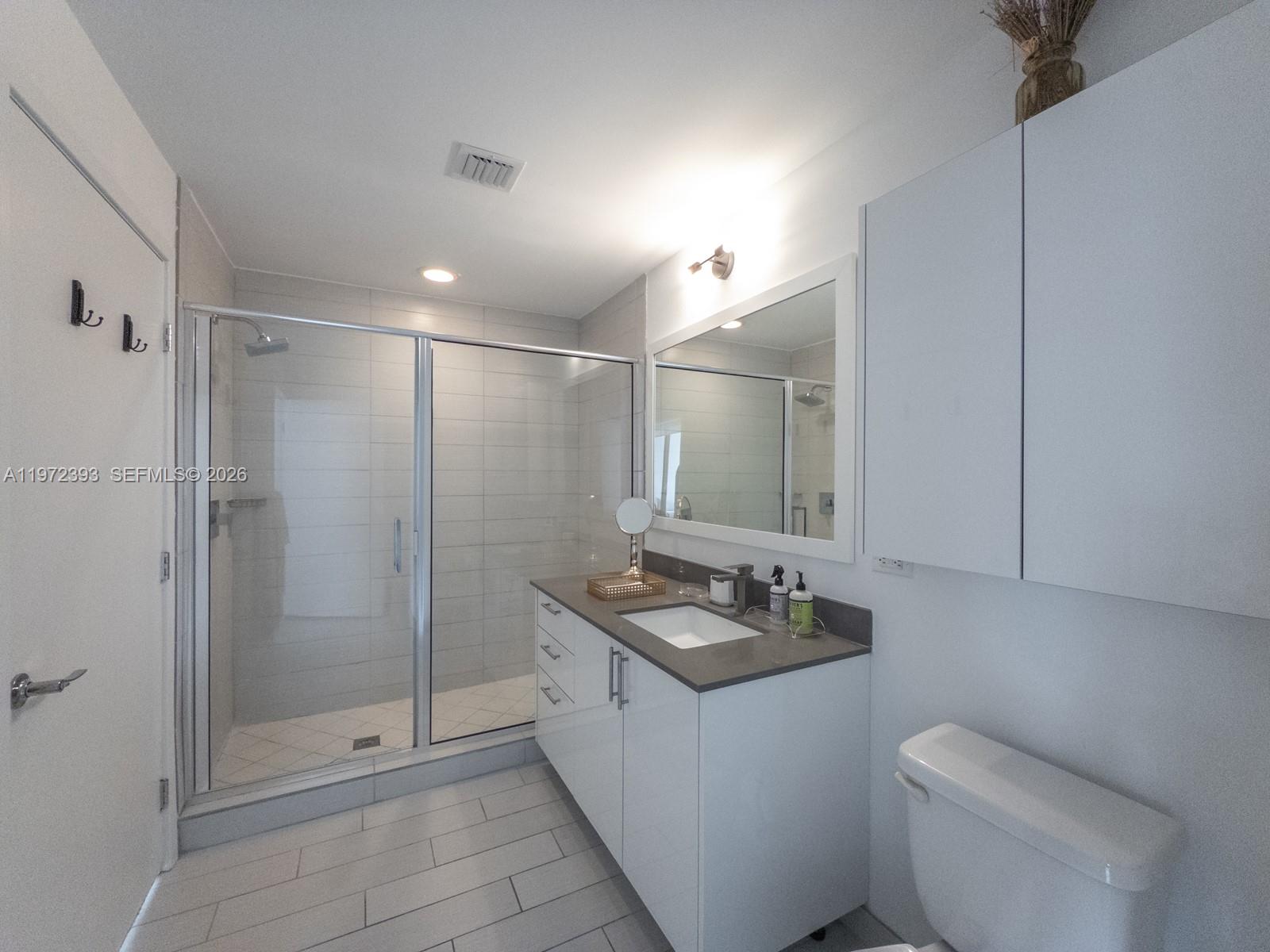 999 SW 1st Ave #3204 Miami, FL 33130