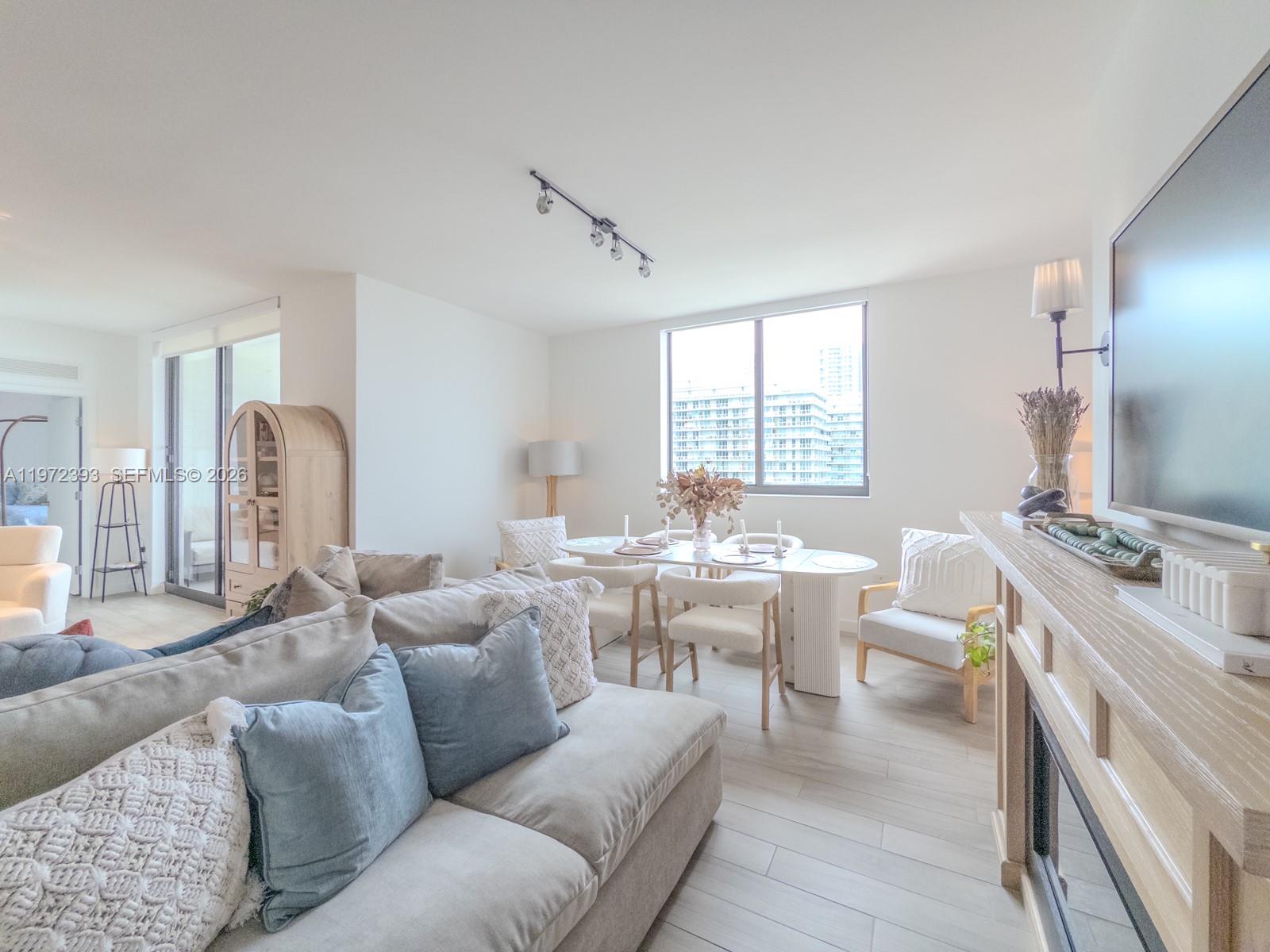 999 SW 1st Ave #3204 Miami, FL 33130