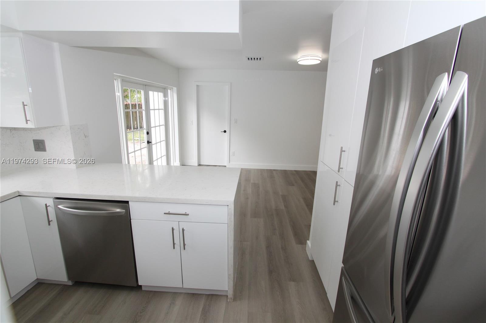 4940 SW 94th Way Cooper City, FL 33328