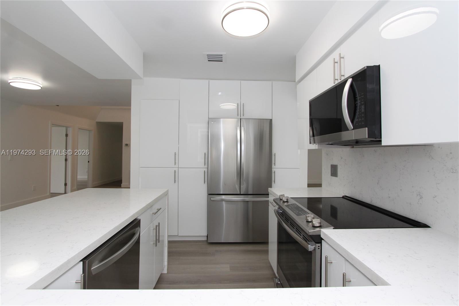 4940 SW 94th Way Cooper City, FL 33328