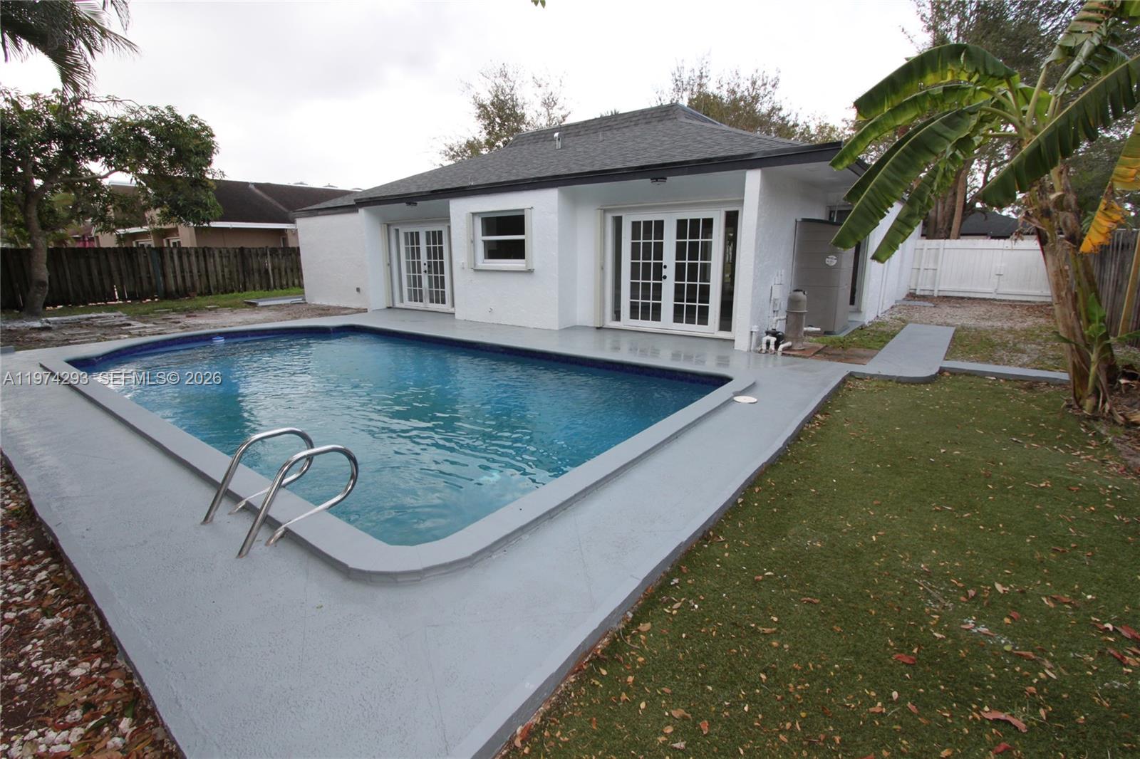 4940 SW 94th Way Cooper City, FL 33328