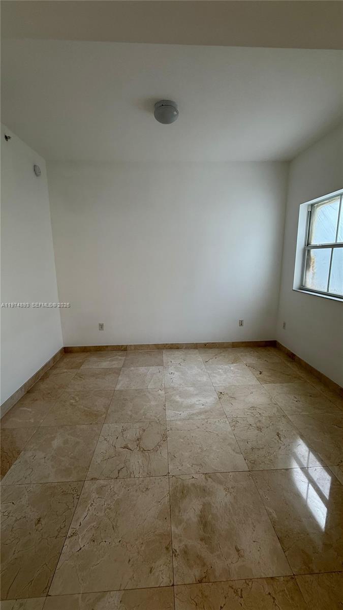 642 Valencia #305 Coral Gables, FL 33134