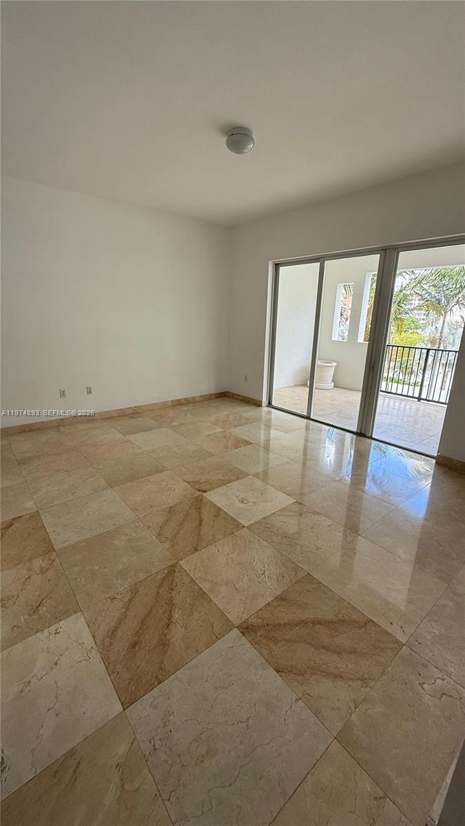 642 Valencia #305 Coral Gables, FL 33134
