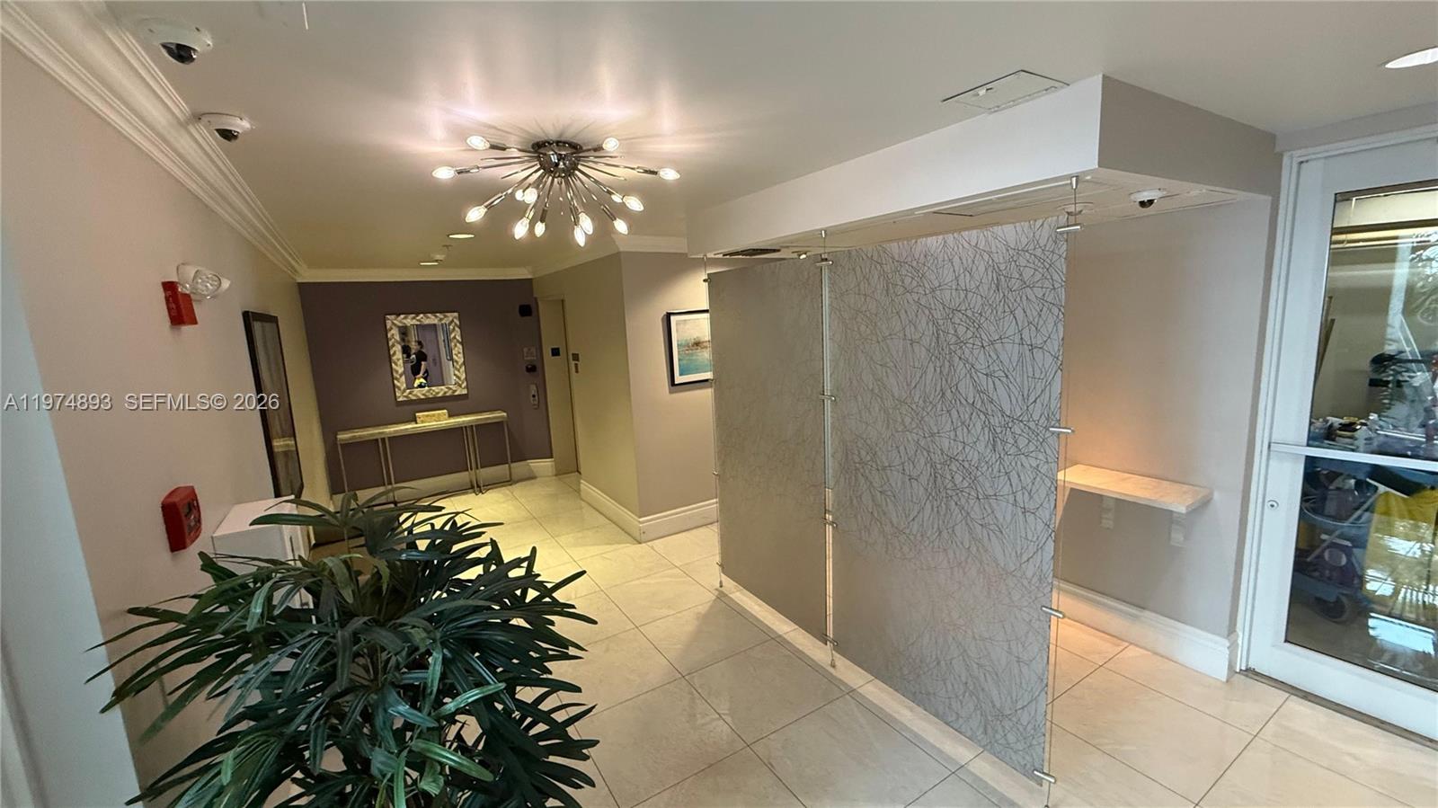 642 Valencia #305 Coral Gables, FL 33134