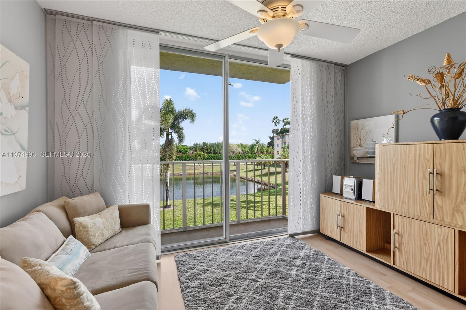 7145 N Huntington Ln #205 Delray Beach, FL 33446