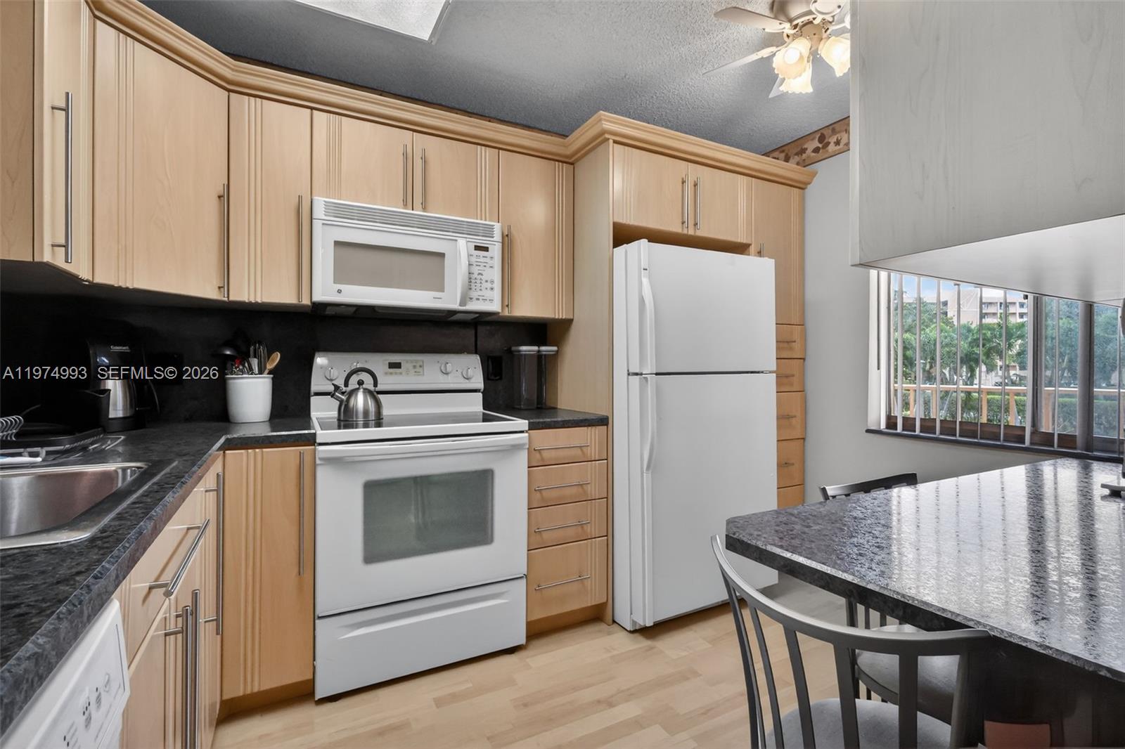 7145 N Huntington Ln #205 Delray Beach, FL 33446