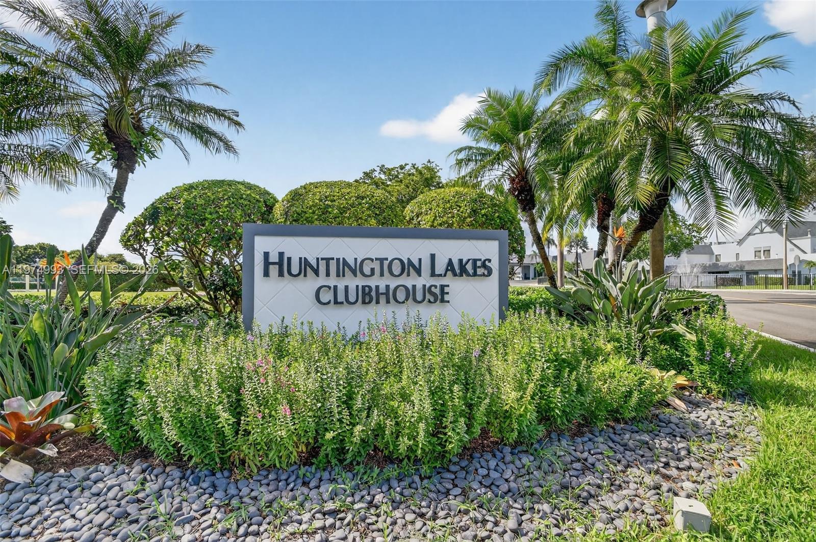 7145 N Huntington Ln #205 Delray Beach, FL 33446