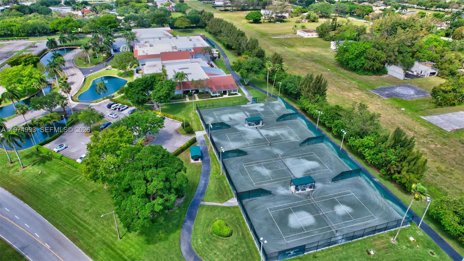 7145 N Huntington Ln #205 Delray Beach, FL 33446