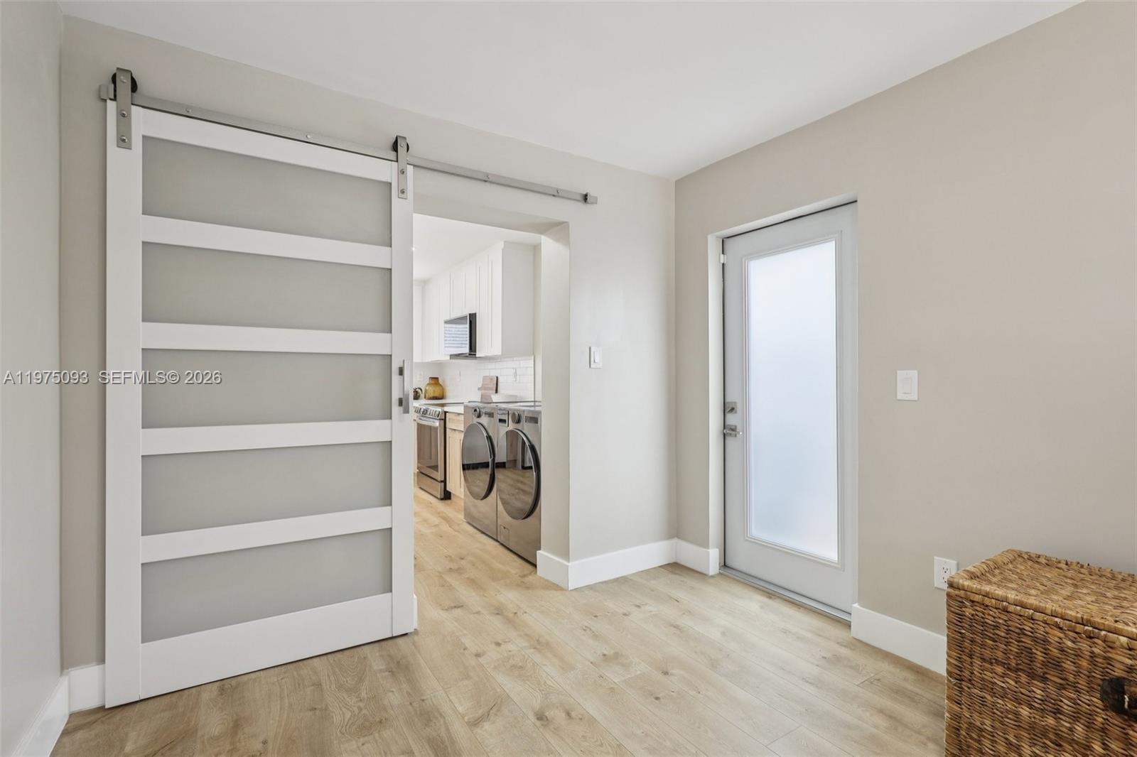 6326 Dawson St Hollywood, FL 33023