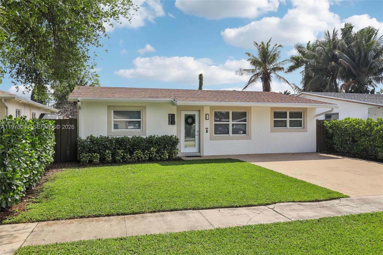 6326 Dawson St Hollywood, FL 33023