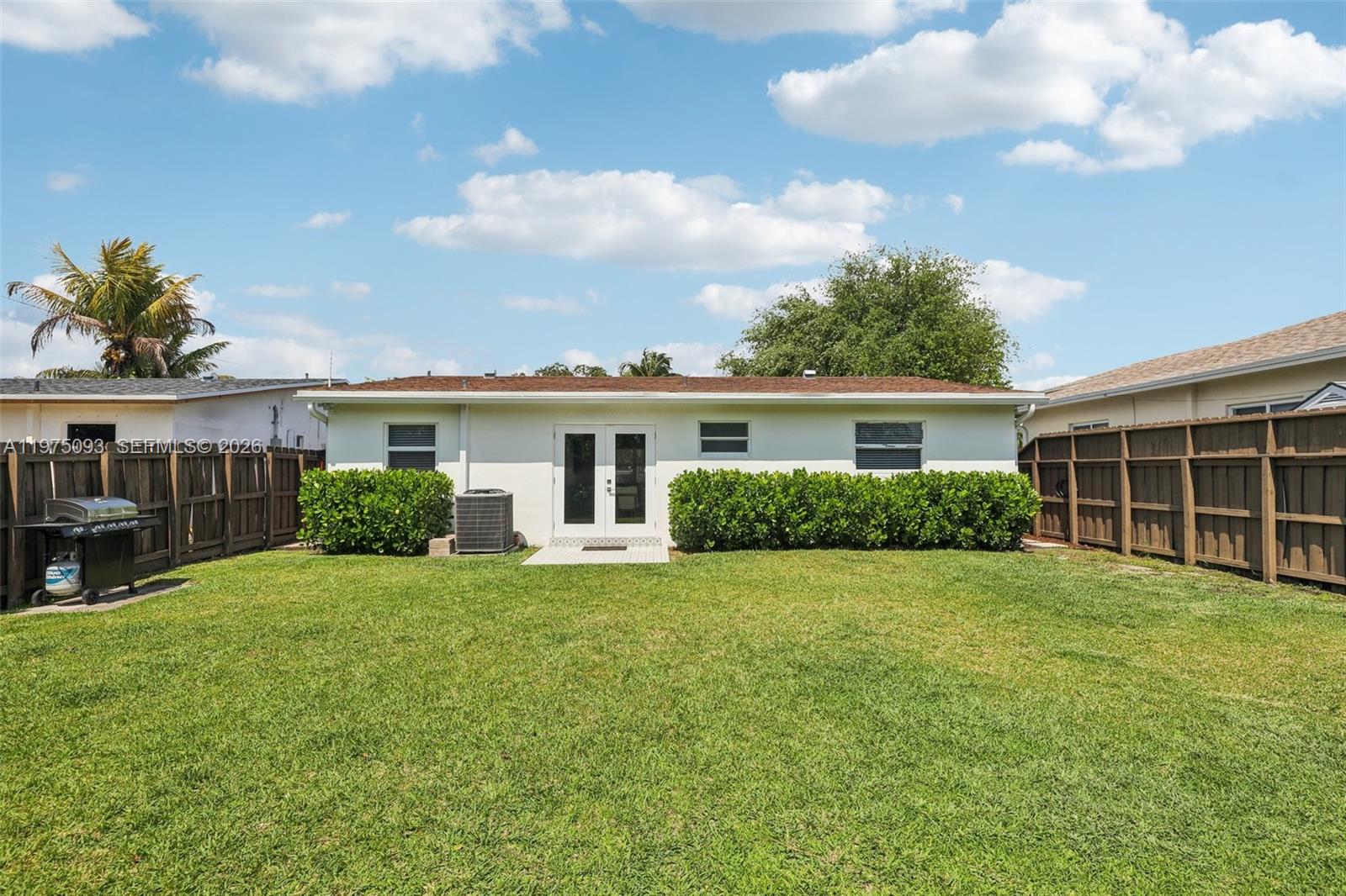 6326 Dawson St Hollywood, FL 33023