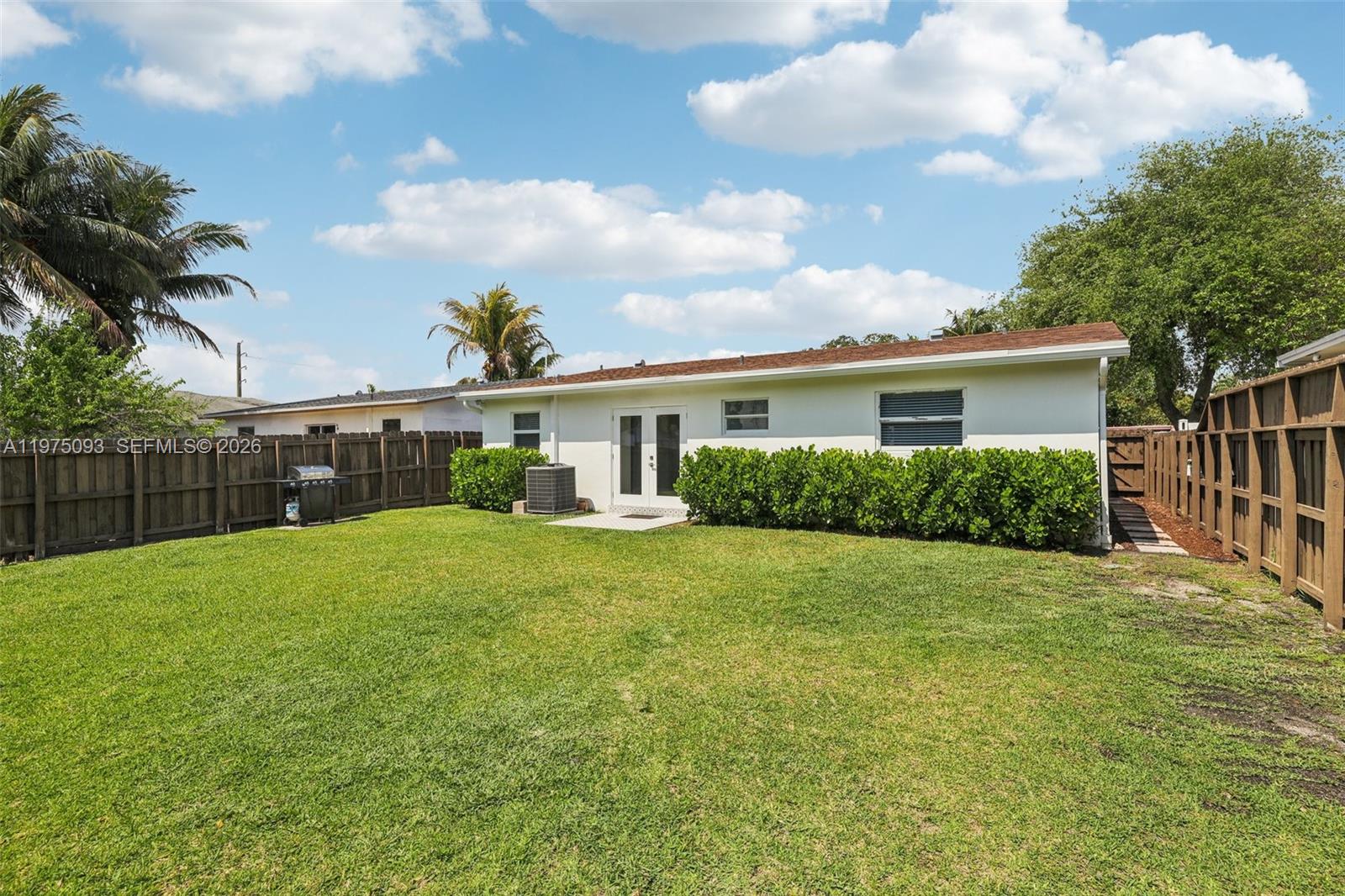 6326 Dawson St Hollywood, FL 33023