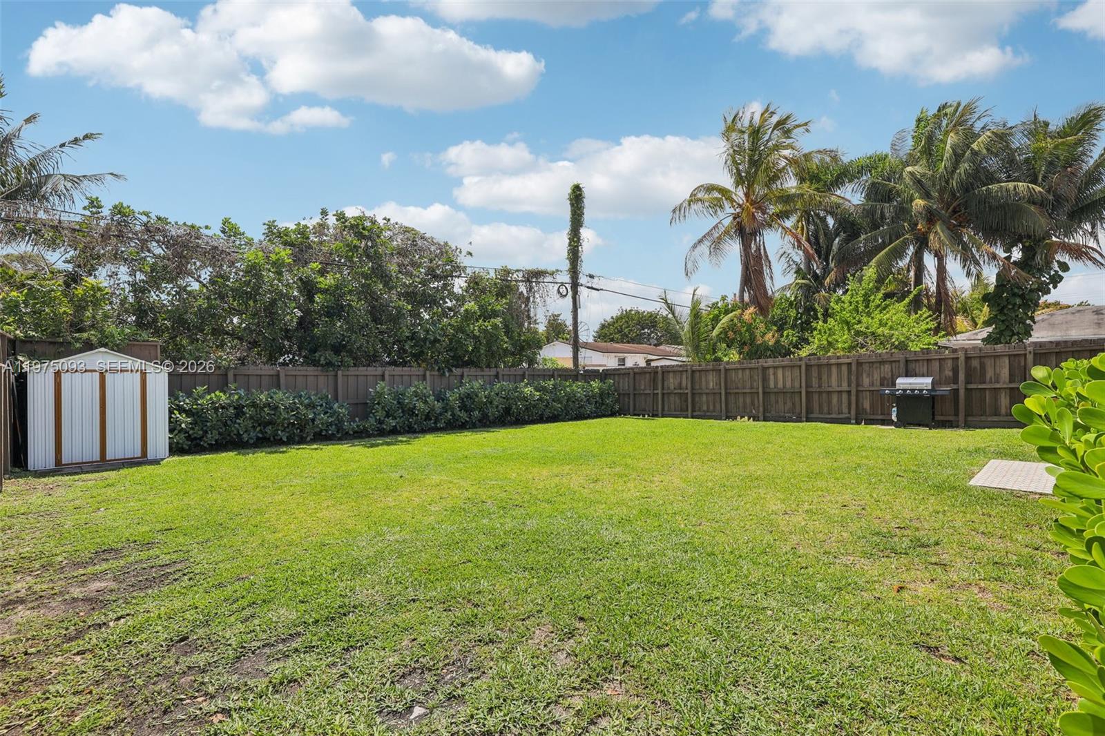 6326 Dawson St Hollywood, FL 33023