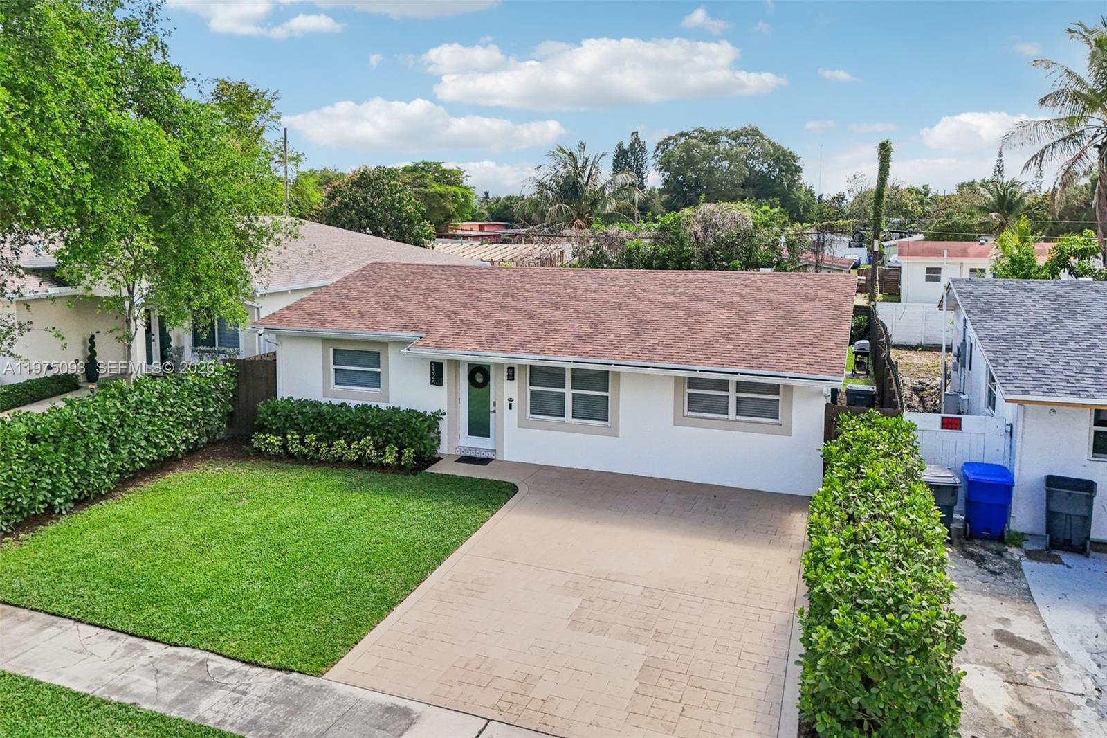 6326 Dawson St Hollywood, FL 33023