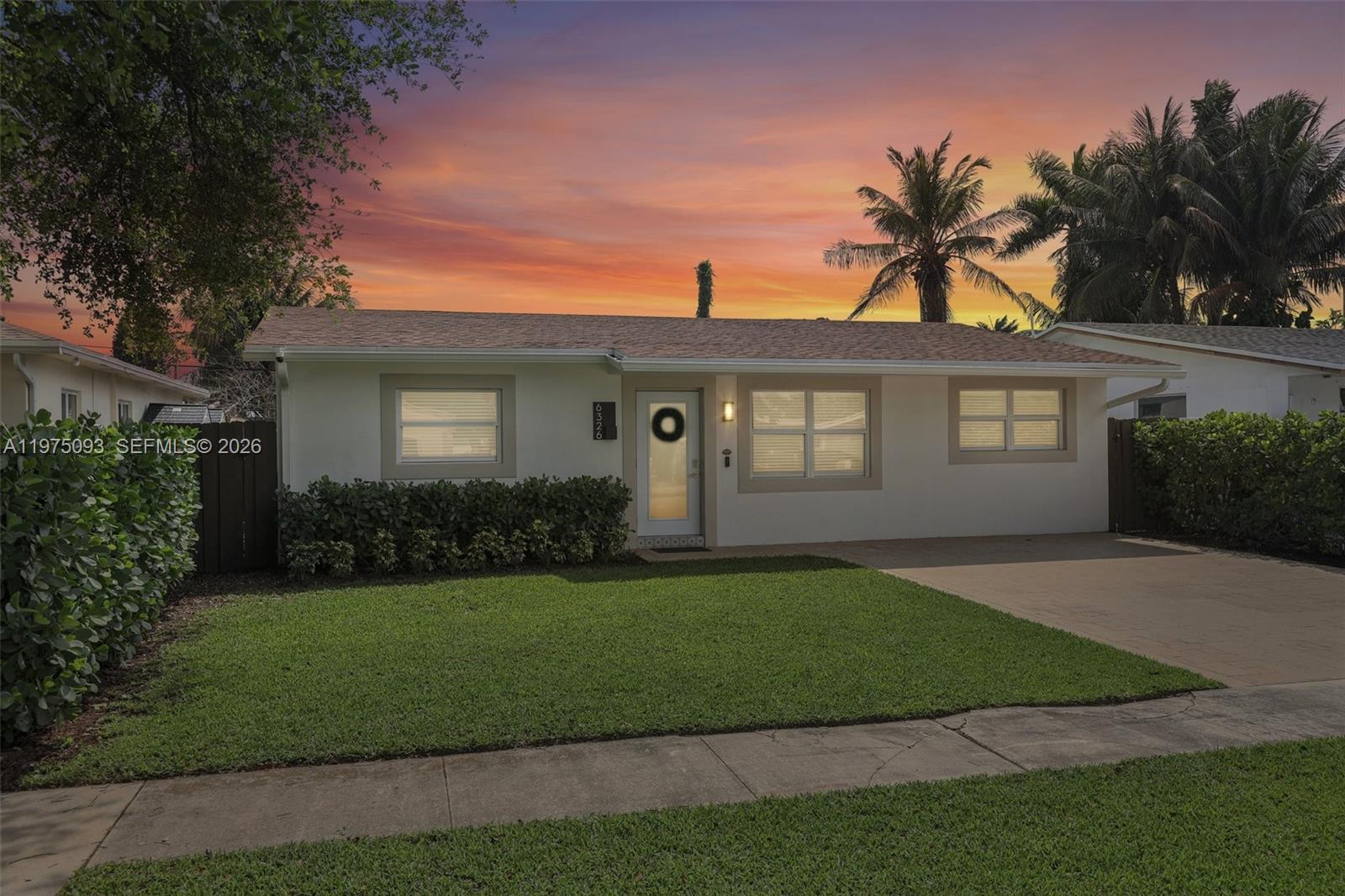 6326 Dawson St Hollywood, FL 33023