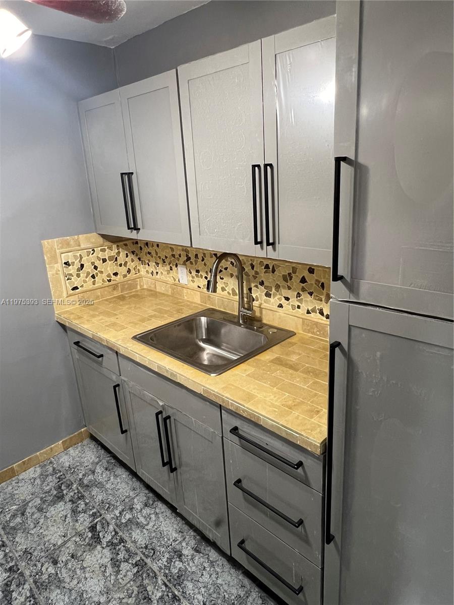 16215 NE 18th Ct #305 North Miami Beach, FL 33162