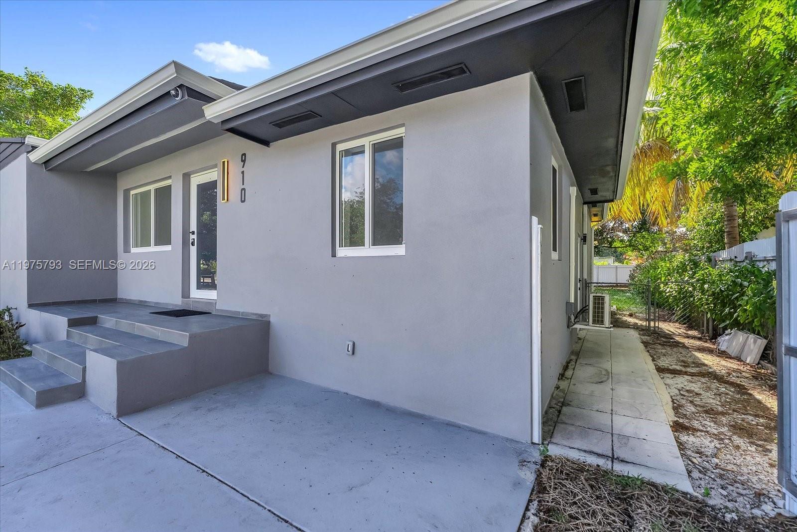 910 NW 133rd St North Miami, FL 33168